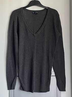 GAP Charcoal Cotton and Cashmere Blend V-Neck Sweater